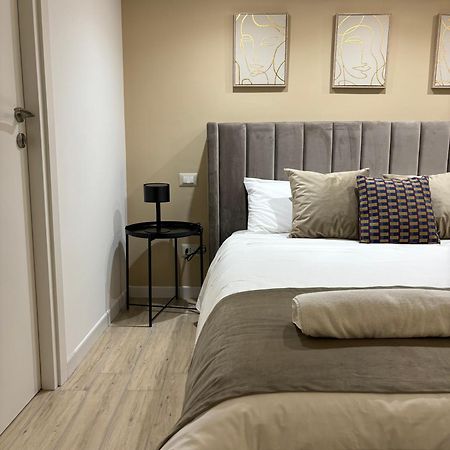 Celeste Rooms Bed And Breakfast Catânia Exterior foto
