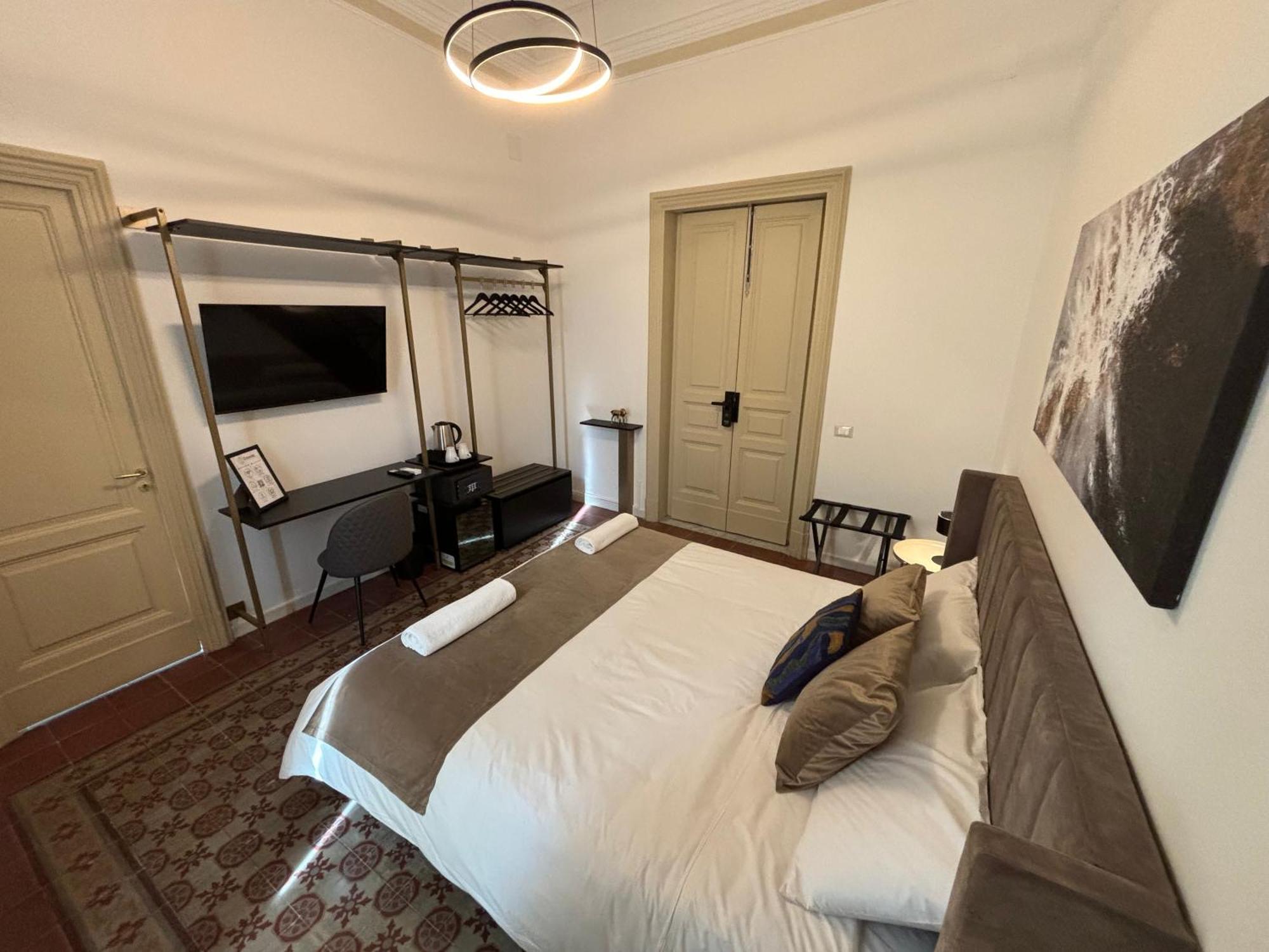 Celeste Rooms Bed And Breakfast Catânia Exterior foto