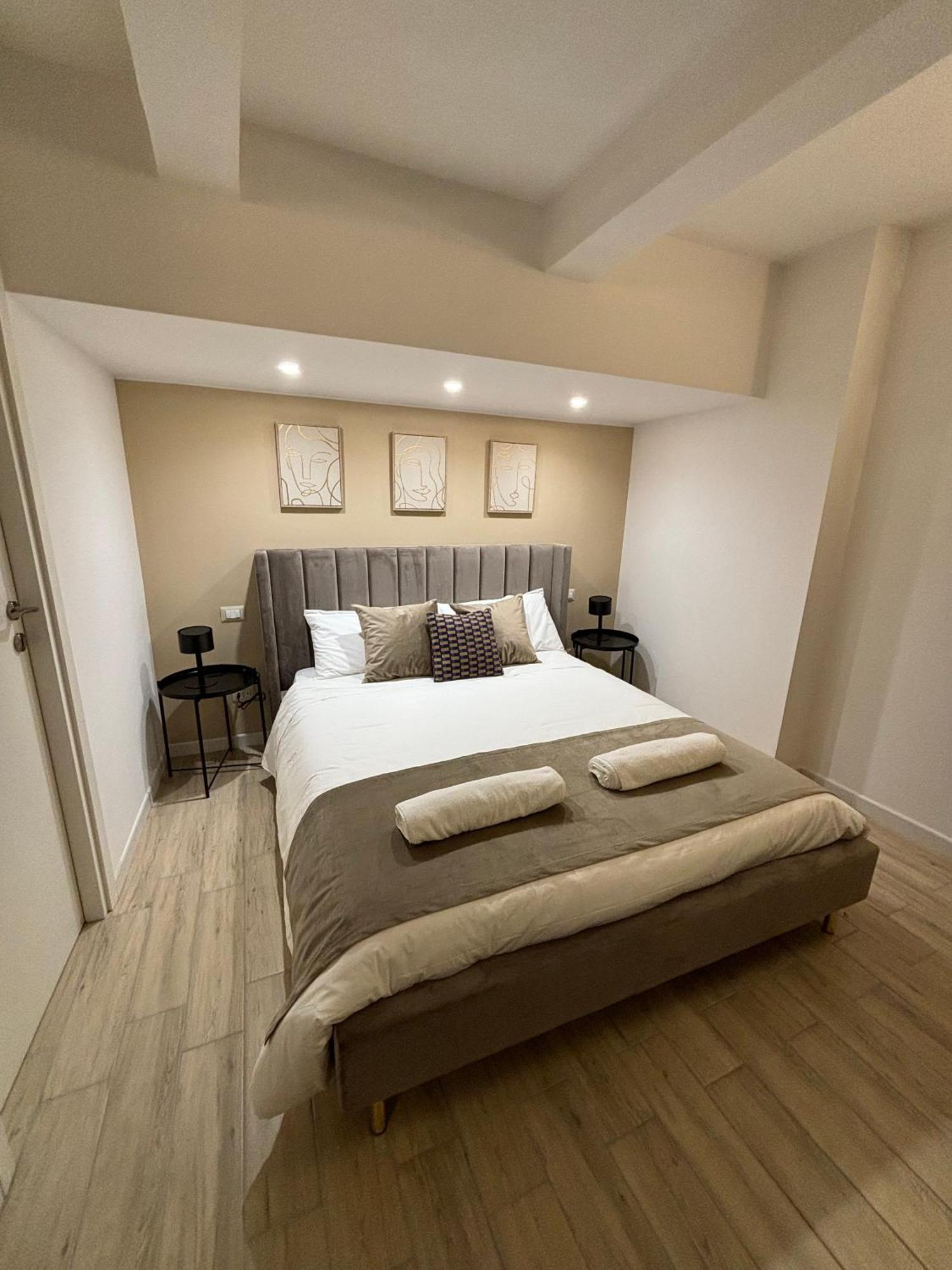 Celeste Rooms Bed And Breakfast Catânia Exterior foto