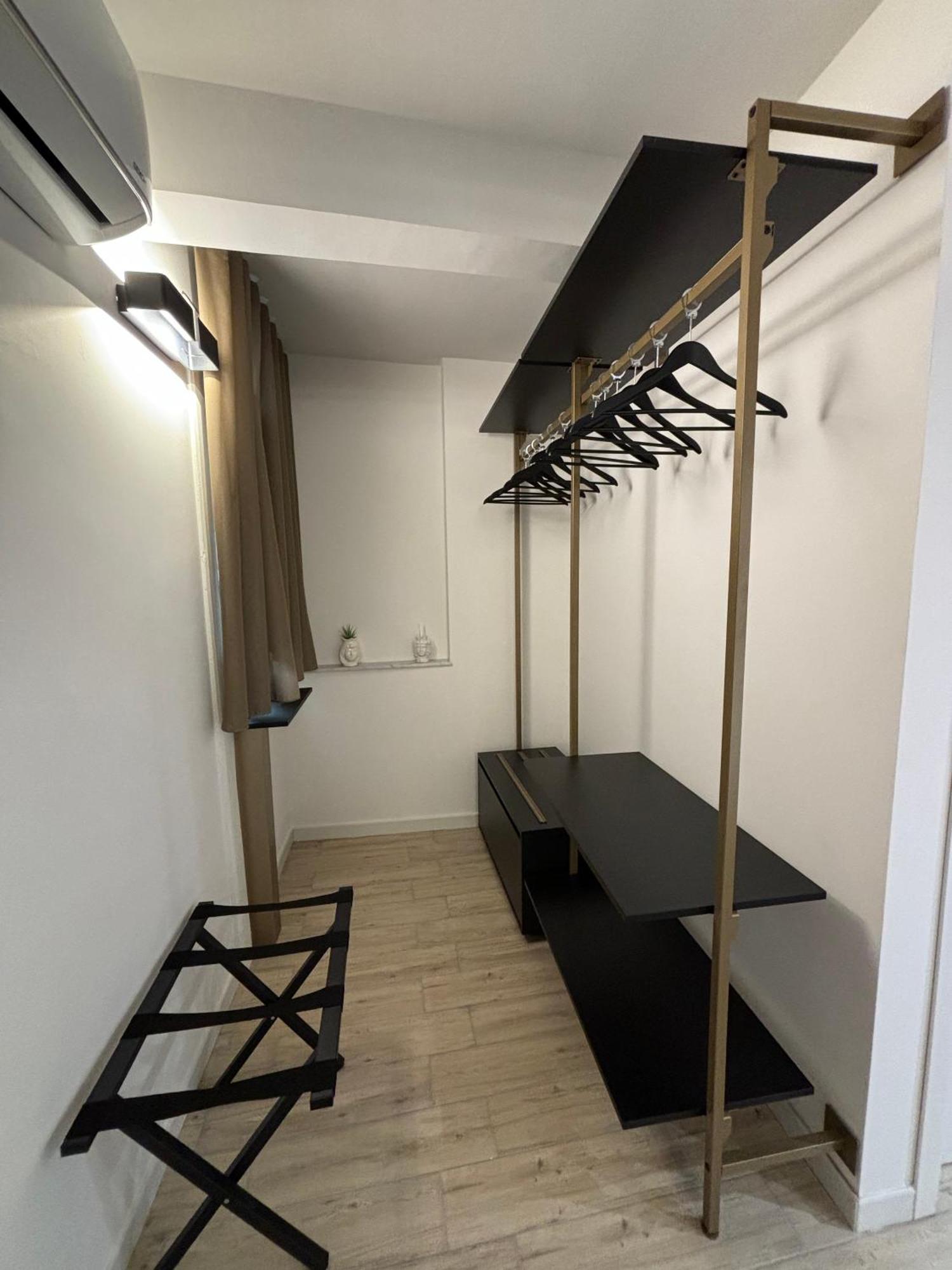 Celeste Rooms Bed And Breakfast Catânia Exterior foto